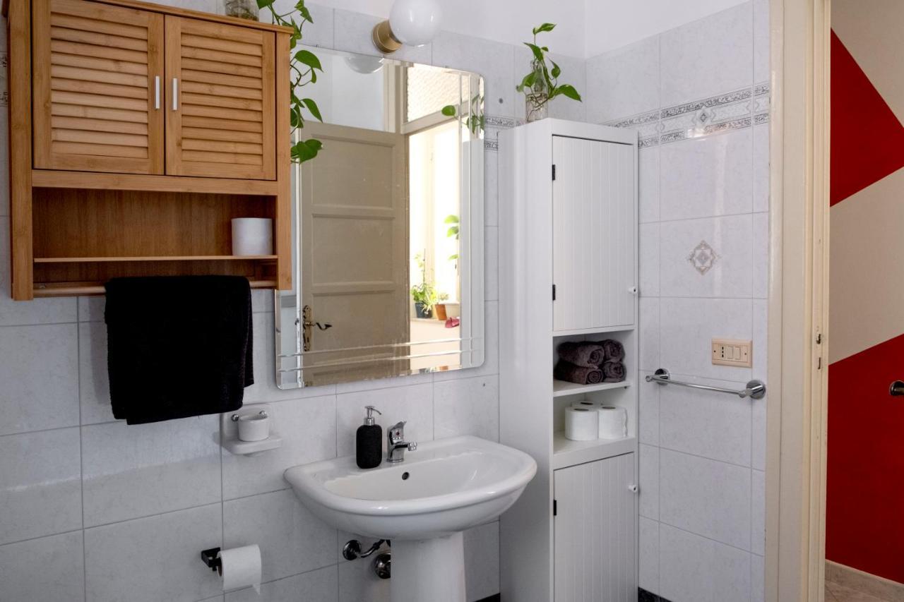 13 Open House Bed and Breakfast Palermo Esterno foto