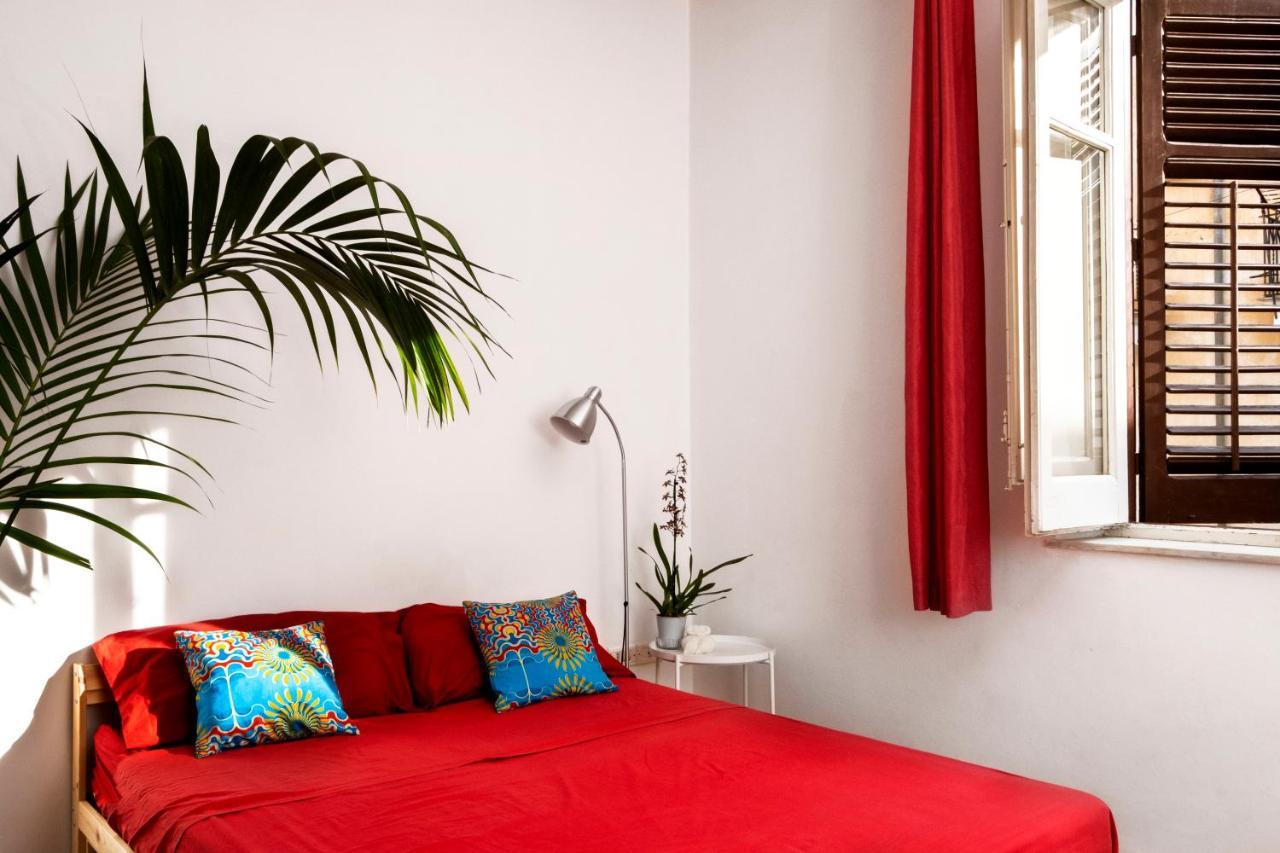 13 Open House Bed and Breakfast Palermo Esterno foto