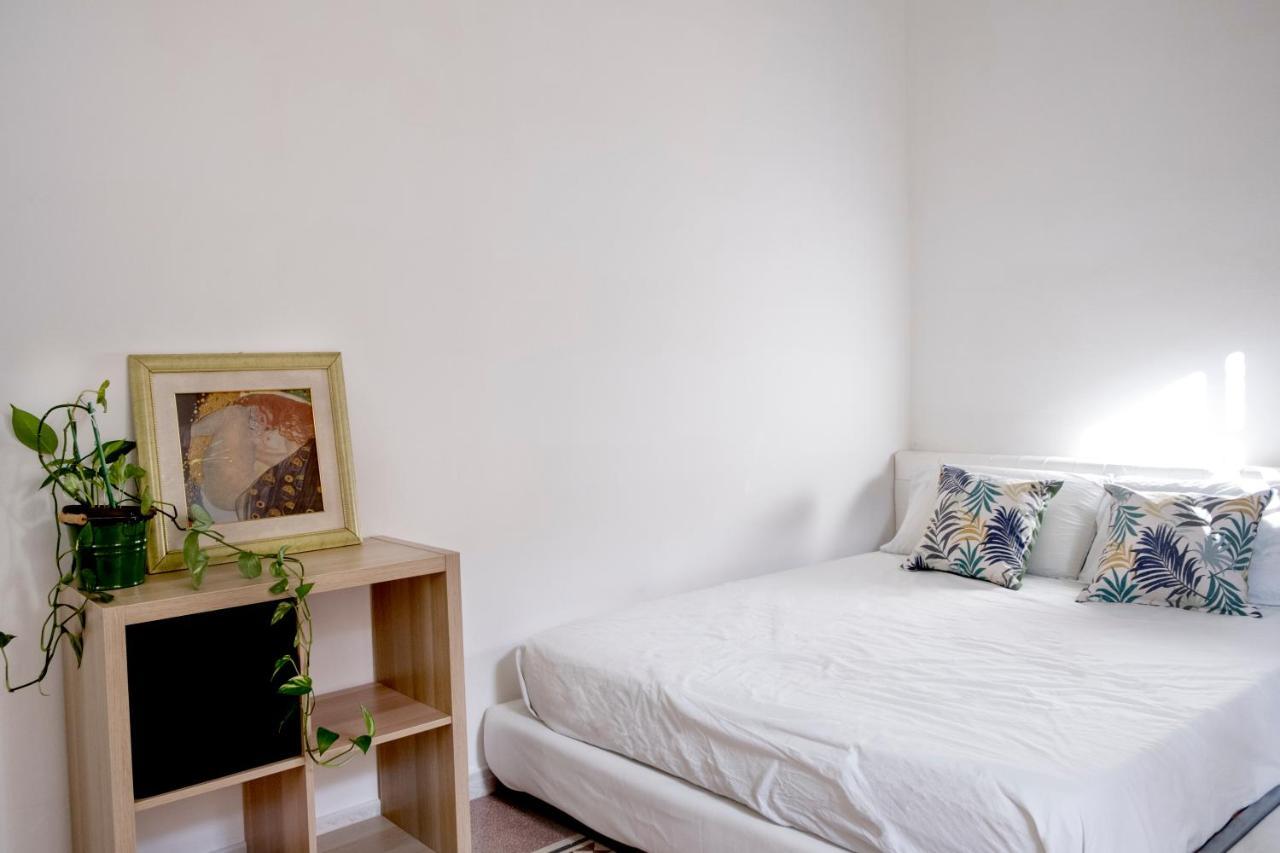 13 Open House Bed and Breakfast Palermo Esterno foto